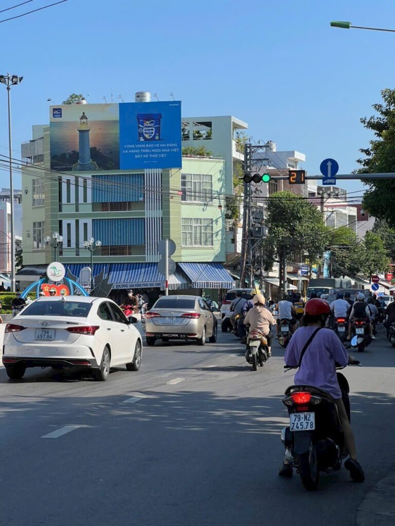 Bán nhà mặt tiền đường Lê Hồng Phong khu vực kinh doanh sầm uất