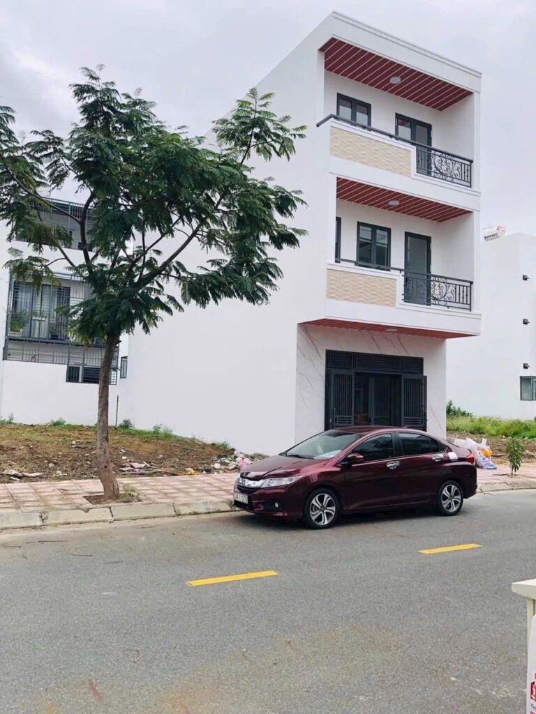 Bán nhà KĐT Hà Quang 1 gần đường Phong Châu giá tốt