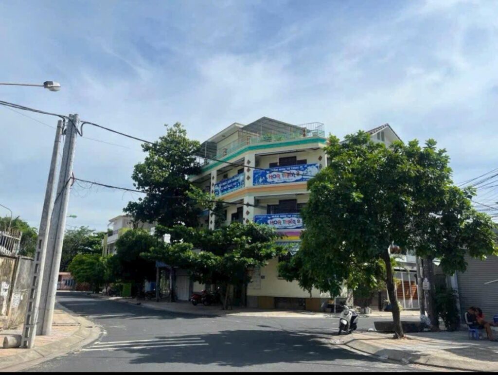 Bán nhà cấp 4 mặt tiền đường Lê Thanh Nghị khu quân đội cách biển chỉ 500m