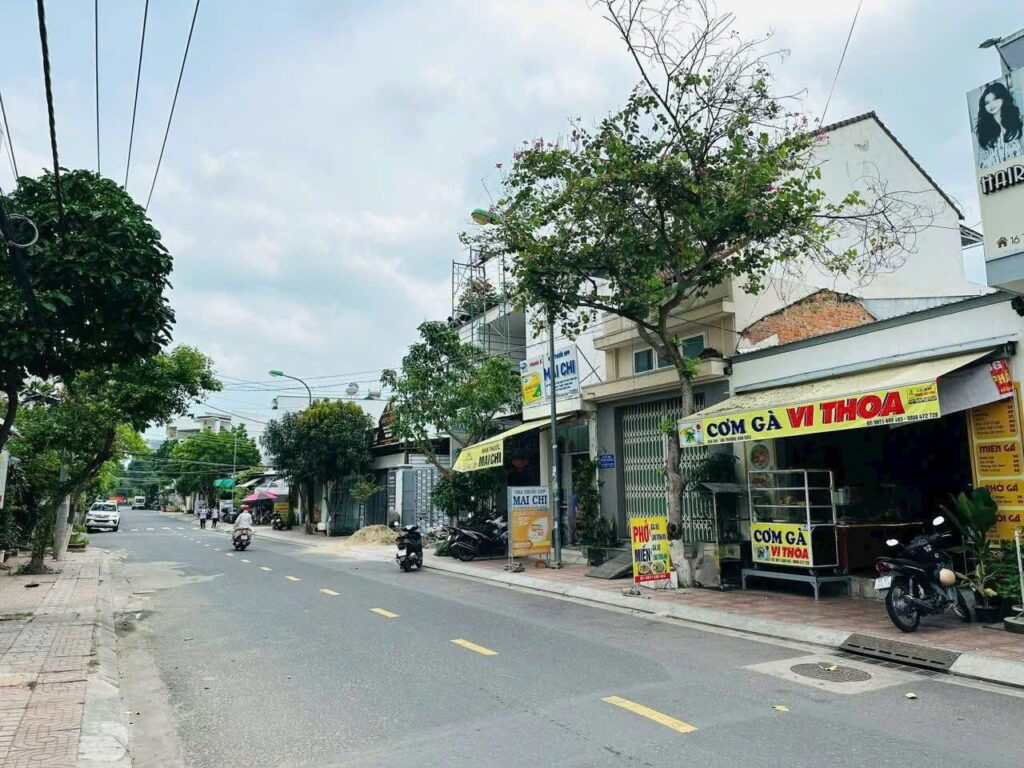 Bán đất tặng nhà mặt tiền đường Trương Hán Siêu giá chỉ 6 tỷ